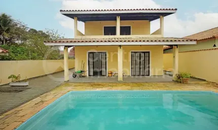 CASA à venda com piscina e 6 quartos em Peruíbe, no bairro Estancia Balnearia Convento Velho