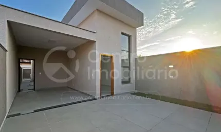 CASA à venda com 2 quartos em Peruíbe, no bairro Balneario Sao Joao Batista
