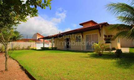 CASA à venda com 2 quartos em Peruíbe, no bairro Balneario Barra de Jangada