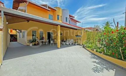 CASA à venda com 3 quartos em Peruíbe, no bairro Stella Maris