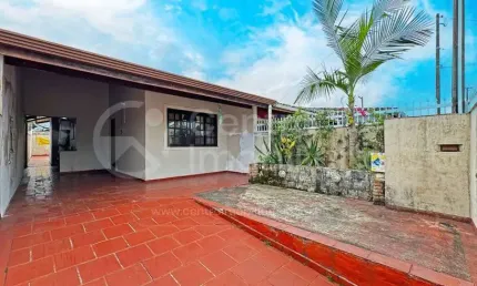 CASA à venda com 2 quartos em Peruíbe, no bairro Jardim Ribamar