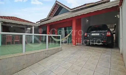 CASA à venda com 3 quartos em Peruíbe, no bairro Jardim Mar E Sol