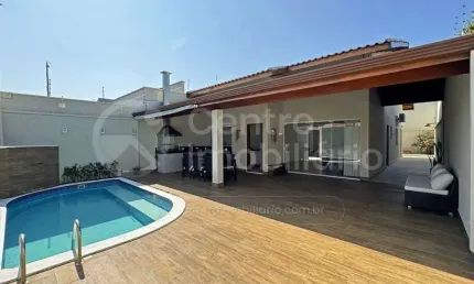 CASA à venda com piscina e 3 quartos em Peruíbe, no bairro Estancia Sao Jose