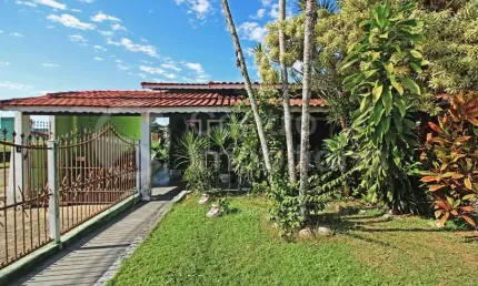 CASA à venda com 3 quartos em Peruíbe, no bairro Balneario Sao Joao Batista