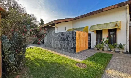 Casa à venda com 3 quartos em peruíbe, no bairro parque balneario oasis