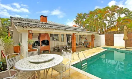 CASA à venda com 3 quartos em Peruíbe, no bairro Bougainvillee III