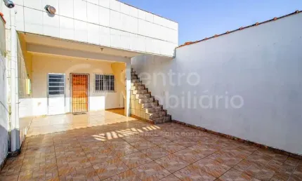 CASA à venda com 2 quartos em Peruíbe, no bairro Balneario Sao Joao Batista