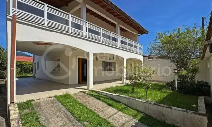 CASA à venda com 4 quartos em Peruíbe, no bairro Stella Maris