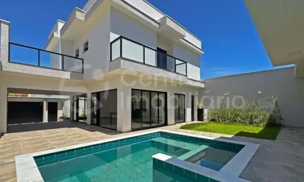 CASA à venda com piscina e 4 quartos em Peruíbe, no bairro Jardim Imperador