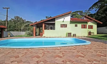CASA à venda com piscina e 4 quartos em Peruíbe, no bairro Estância São Marcos