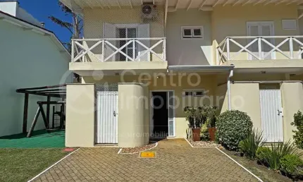 CASA à venda com 3 quartos em Peruíbe, no bairro Balneario Sambura