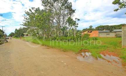 TERRENO à venda em Peruíbe, no bairro Jardim Sao Luiz