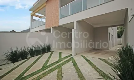 CASA à venda com 2 quartos em Peruíbe, no bairro Stella Maris