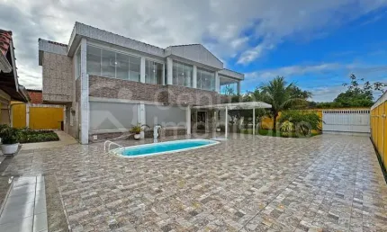CASA à venda com piscina e 4 quartos em Peruíbe, no bairro Jardim Sao Luiz