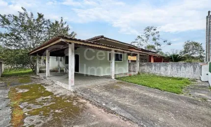 CASA à venda com 1 quartos em Peruíbe, no bairro Jardim Sao Luiz
