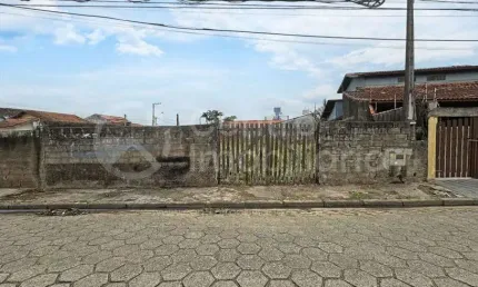 TERRENO à venda em Peruíbe, no bairro Belmira Novaes
