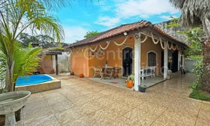 CASA à venda com piscina e 2 quartos em Peruíbe, no bairro Cidade Nova Peruíbe