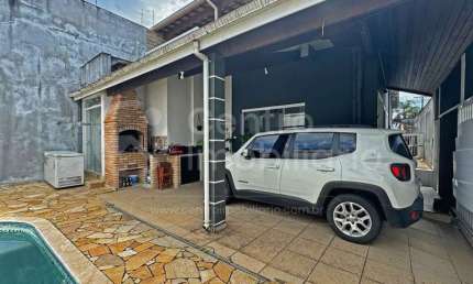 CASA à venda com piscina e 4 quartos em Peruíbe, no bairro Jardim Marcia
