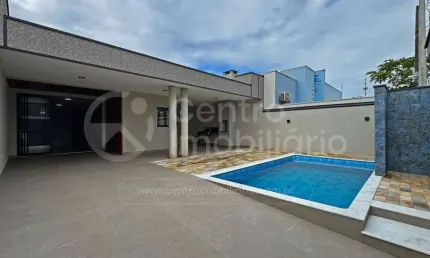 CASA à venda com piscina e 3 quartos em Peruíbe, no bairro Estancia Sao Jose