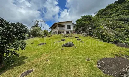 CASA à venda com 2 quartos em Peruíbe, no bairro Quinta do Guarau