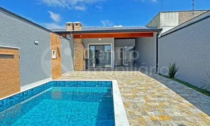 Casa à venda com piscina e 2 quartos em peruíbe, no bairro parque d aville