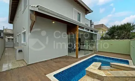 CASA à venda com piscina e 4 quartos em Peruíbe, no bairro Jd Tres Marias