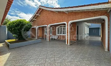 CASA à venda com 6 quartos em Peruíbe, no bairro Cidade Nova Peruíbe
