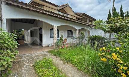 CASA à venda com 1 quartos em Peruíbe, no bairro Maria H Novaes