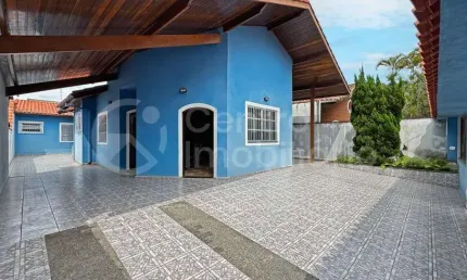 CASA à venda com 3 quartos em Peruíbe, no bairro Balneario Florida
