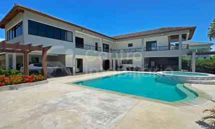 CASA à venda com piscina e 4 quartos em Peruíbe, no bairro Bougainvillee II