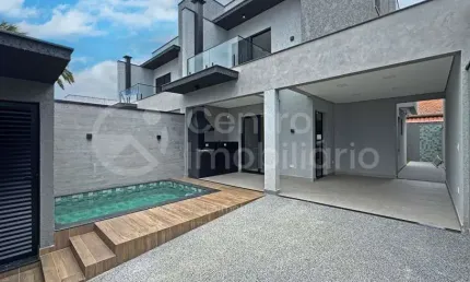 CASA à venda com piscina e 6 quartos em Peruíbe, no bairro Jardim Ribamar