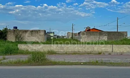 TERRENO à venda em Peruíbe, no bairro Jardim Veneza