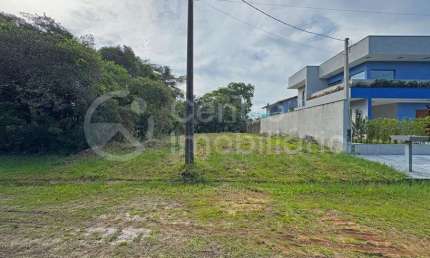 TERRENO à venda em Peruíbe, no bairro Jardim Sao Luiz