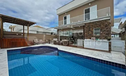 CASA à venda com piscina e 4 quartos em Peruíbe, no bairro Bougainvillee IV