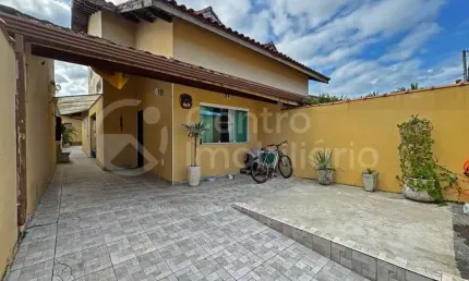 Casa à venda com 3 quartos em peruíbe, no bairro parque d aville