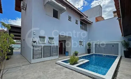 CASA à venda com piscina e 4 quartos em Peruíbe, no bairro Balneario Josedy