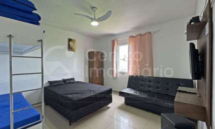 APARTAMENTO à venda com 1 quartos em Peruíbe, no bairro Centro