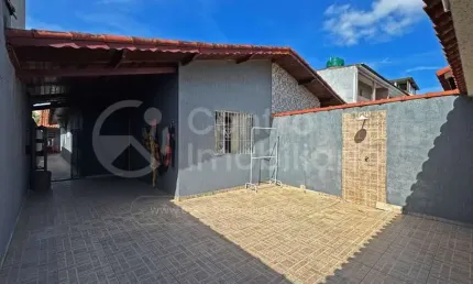 CASA à venda com 2 quartos em Peruíbe, no bairro Cidade Nova Peruíbe