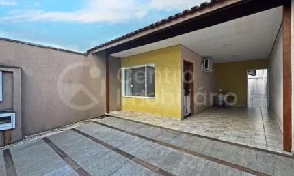 CASA à venda com 2 quartos em Peruíbe, no bairro Balneario Barra de Jangada