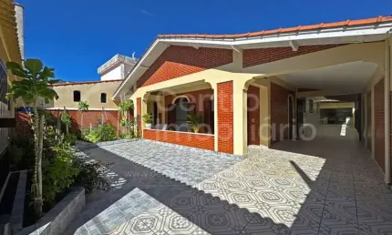 CASA à venda com 3 quartos em Peruíbe, no bairro Balneario Barra de Jangada
