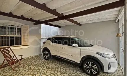 CASA à venda com 2 quartos em Peruíbe, no bairro Belmira Novaes