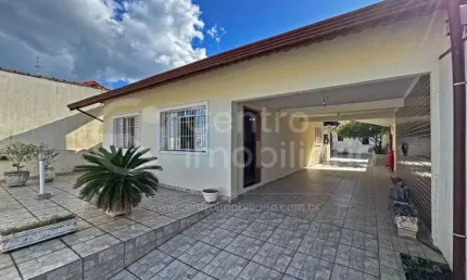 CASA à venda com 2 quartos em Peruíbe, no bairro Stella Maris