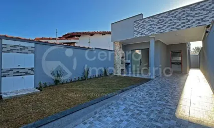 CASA à venda com 2 quartos em Peruíbe, no bairro Cidade Nova Peruíbe