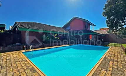 CASA à venda com piscina e 4 quartos em Peruíbe, no bairro Cidade Nova Peruíbe