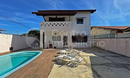 CASA à venda com piscina e 3 quartos em Peruíbe, no bairro Cidade Nova Peruíbe