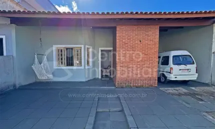 Casa à venda com 3 quartos em peruíbe, no bairro jardim três marias