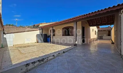 Casa à venda com 2 quartos em peruíbe, no bairro jardim marcia