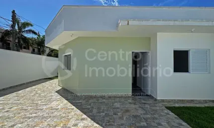 CASA à venda com 3 quartos em Peruíbe, no bairro Estancia Balnearia Convento Velho
