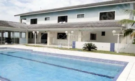 CASA à venda com piscina e 4 quartos em Peruíbe, no bairro Bougainvillee I