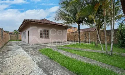 CASA à venda com 2 quartos em Peruíbe, no bairro Estancia dos Eucaliptos